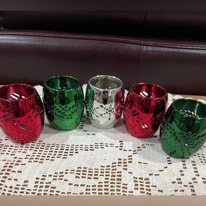 Slatkin Holiday Glow Tealight Holder set of 5 NWT. 2red,2green,and 1 silver.